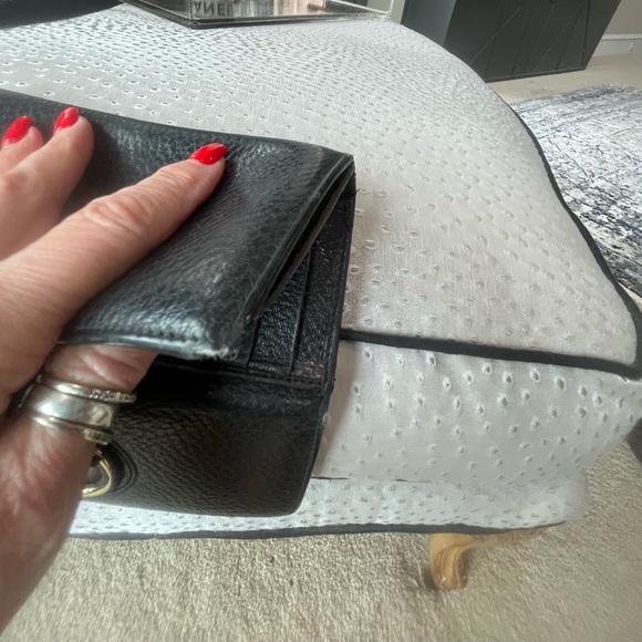 Gucci Black and Gold Leather Horse-bit Wallet - Picture 12 of 13